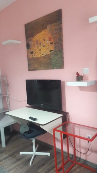 Magheru, Universitate, metrou 3 minute,